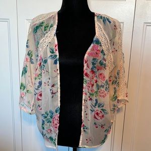 Express Floral Cami Lace Accents. Size XS.